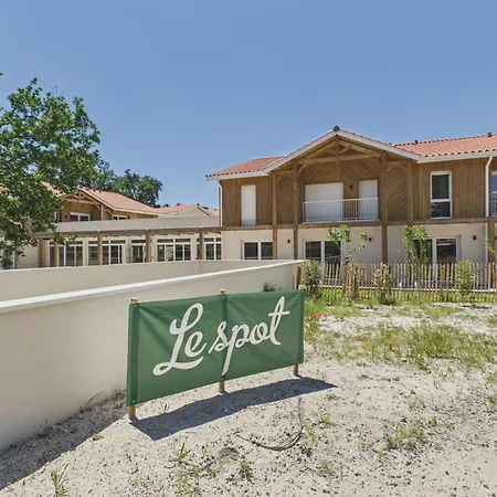 Apartment The Board-appartement 4 Adt 1 Enf -piscine Commune Biscarrosse